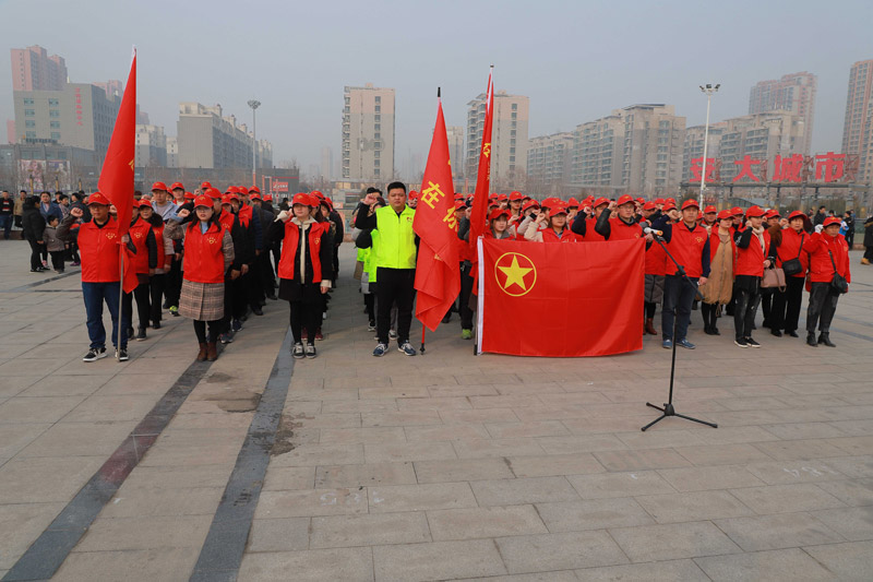 践行雷锋精神 “长田人•乐善行”志愿者服务队在行动 践行雷锋精神 “长田人•乐善行”志愿者服务队在行动