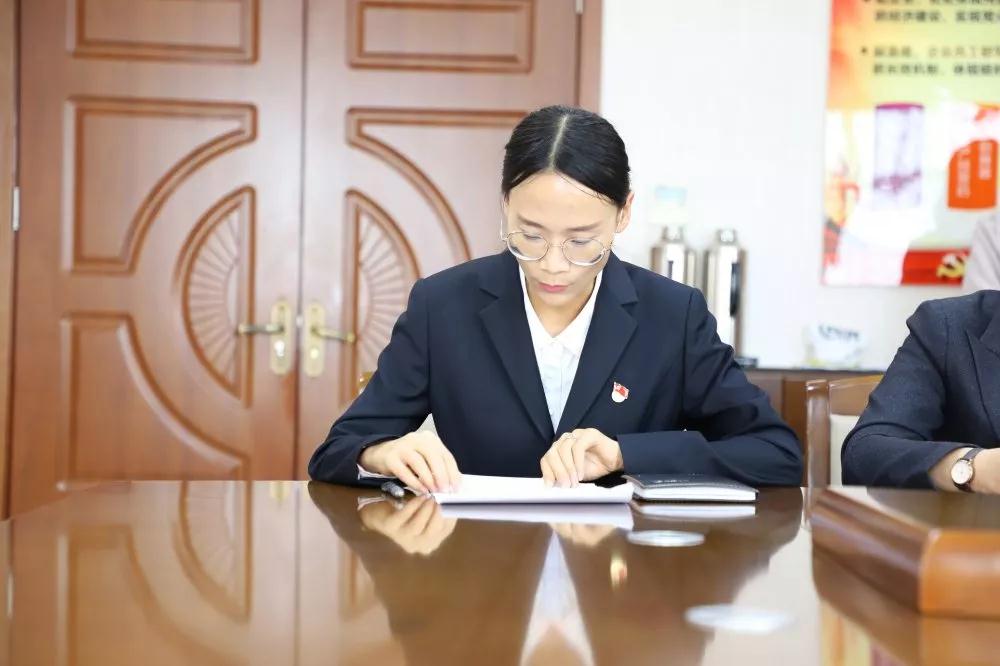 注入新鲜血液 筑牢战斗堡垒 —长田实业党支部召开纳新大会 接收3名预备党员 注入新鲜血液 筑牢战斗堡垒 —长田实业党支部召开纳新大会 接收3名预备党员