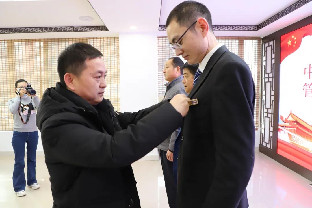 党建引领促发展 红色物业谱新篇—长田物业党支部暨新元社区首家“红色物业”党支部成立了