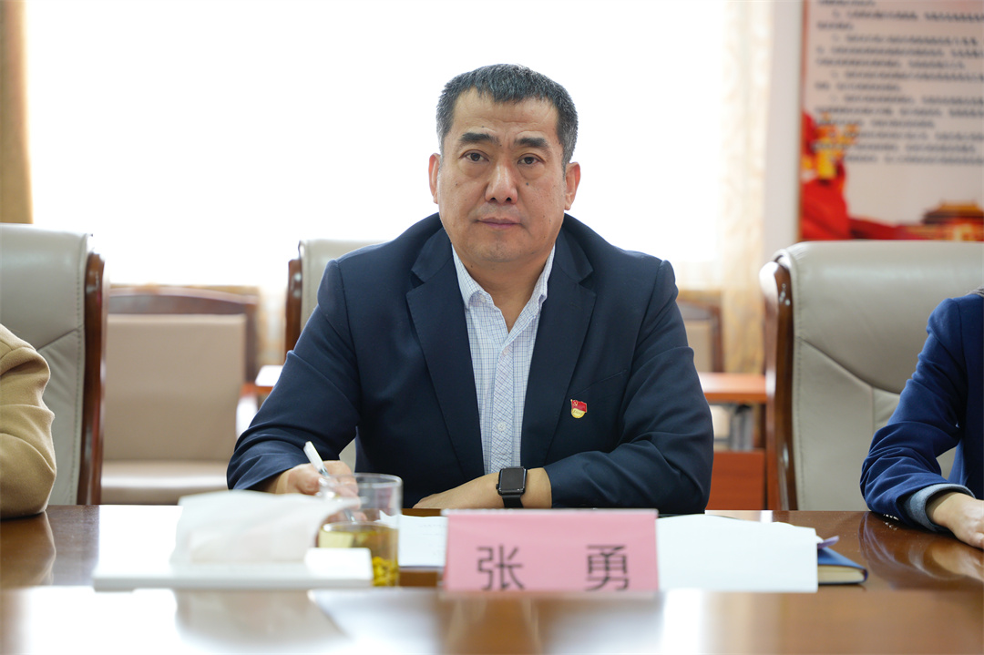 张总 (2).jpg