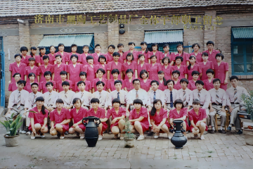 【长田荣耀·非遗新章】龙格黑陶徐庆增受聘山东艺术设计职业学院客座教授：以匠心传薪火，让黑陶焕新生